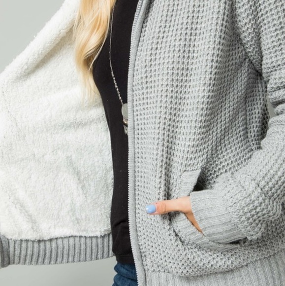 LAST 1! Super cozy Sherpa lined zip up hoodie - Picture 8 of 8